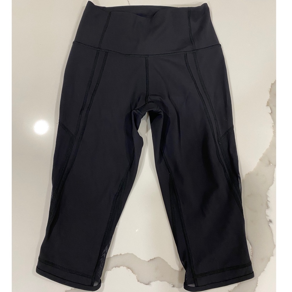 LIKE NEW Black Lululemon Mesh Crops